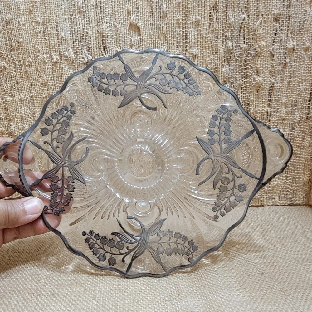 N/A vintage molded